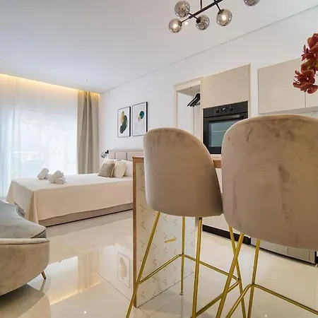 Gardens Elite بافوس